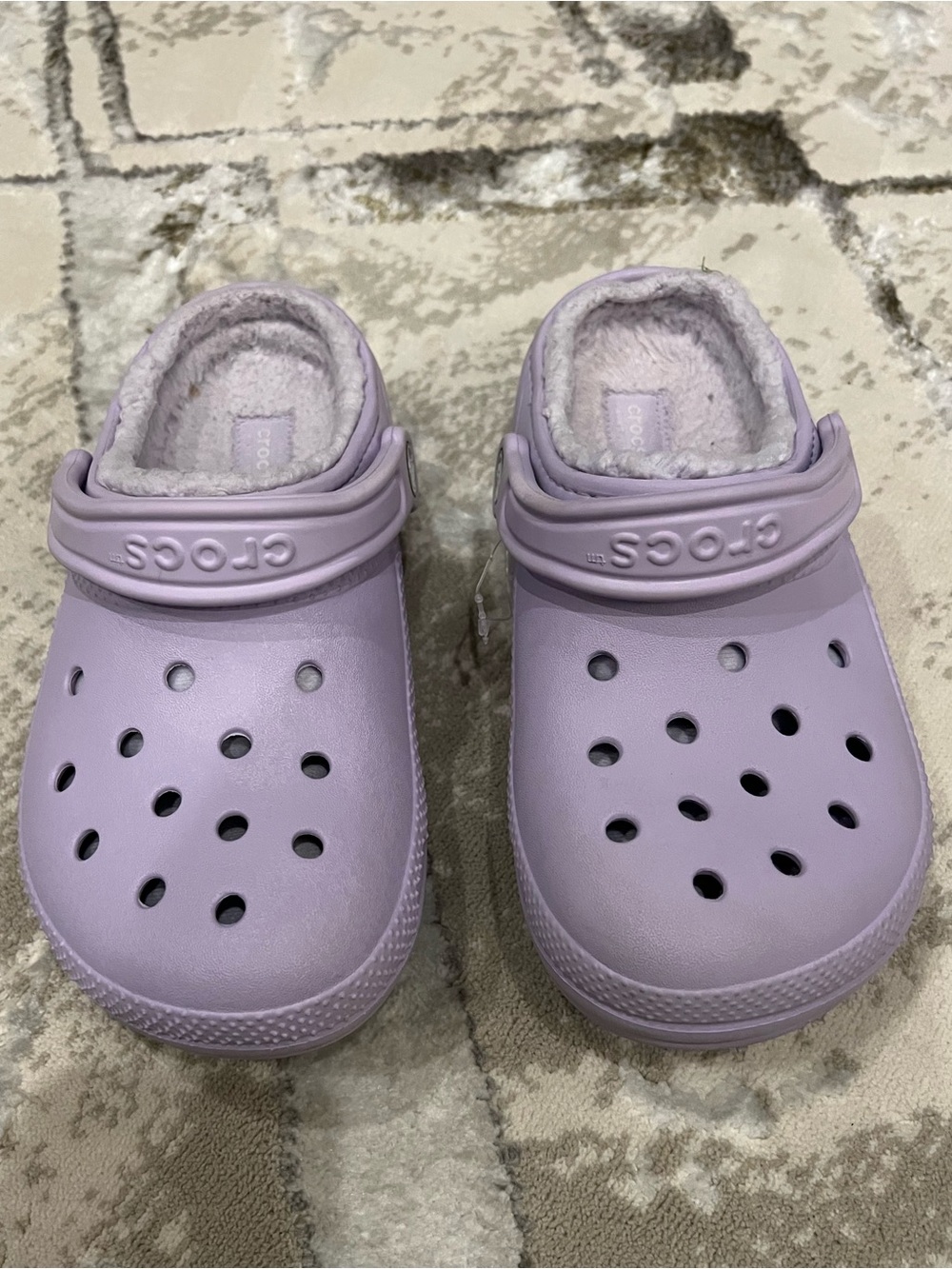 Crocs Fuzzy Lined Clog - Lavender